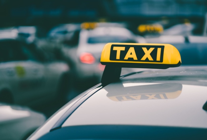 Английский в такси: как правильно объяснить дорогу